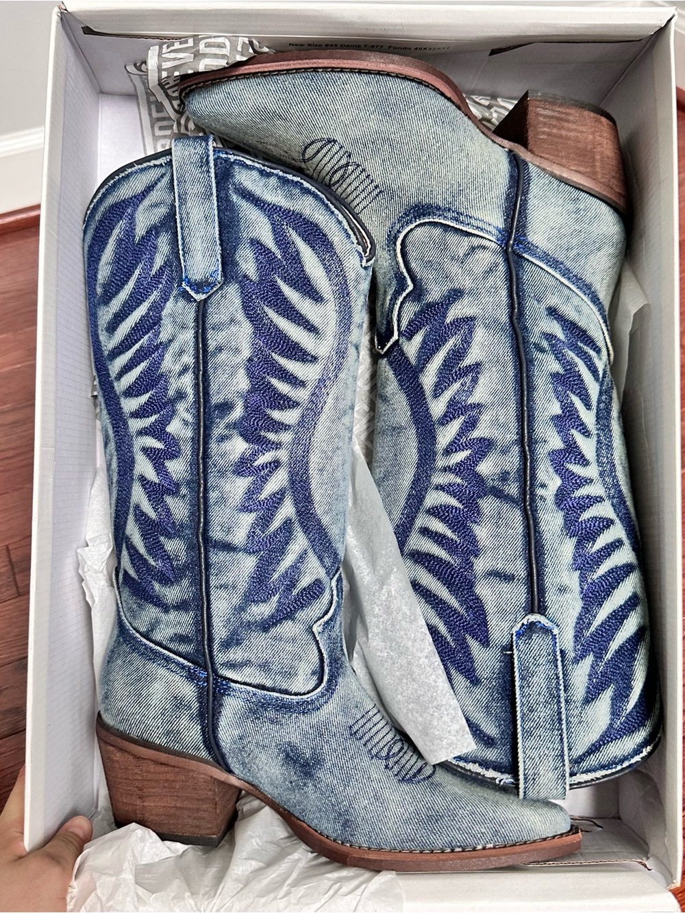NEW Steve Madden Albany Denim Fab Embroidered Western Cowboy Boots Acid Wash - Picture 7 of 12